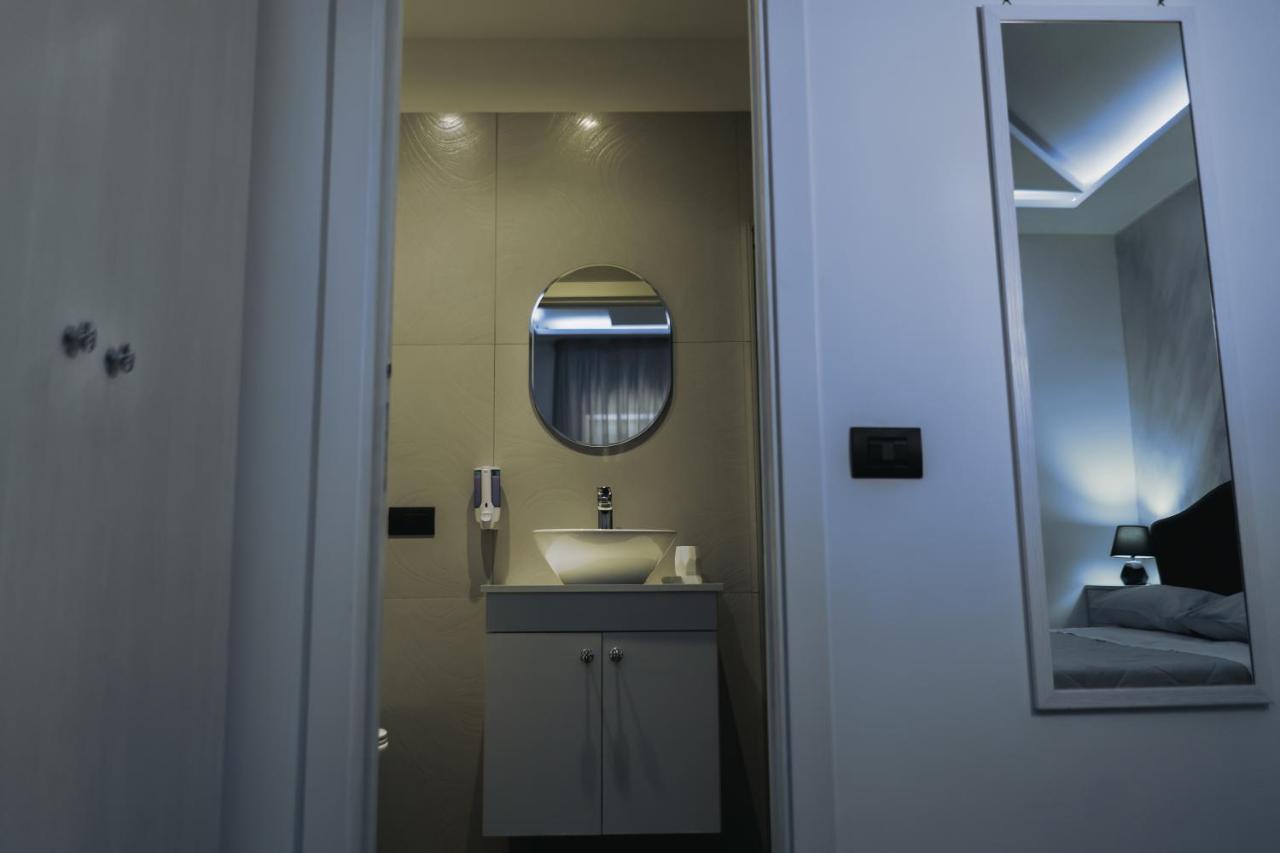 Dl Luxury B&B Napoli Bagian luar foto